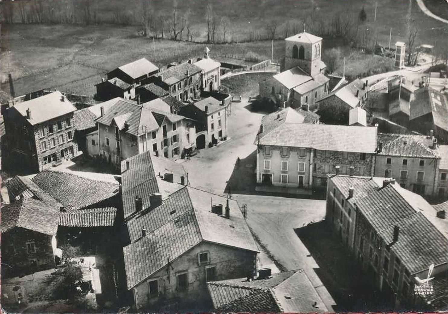 Voici quelques photos de saint Alyre seul qui n'avaient Arlanc au début du siècle dernier.  Vous y verrez également des photos des années 1950-70