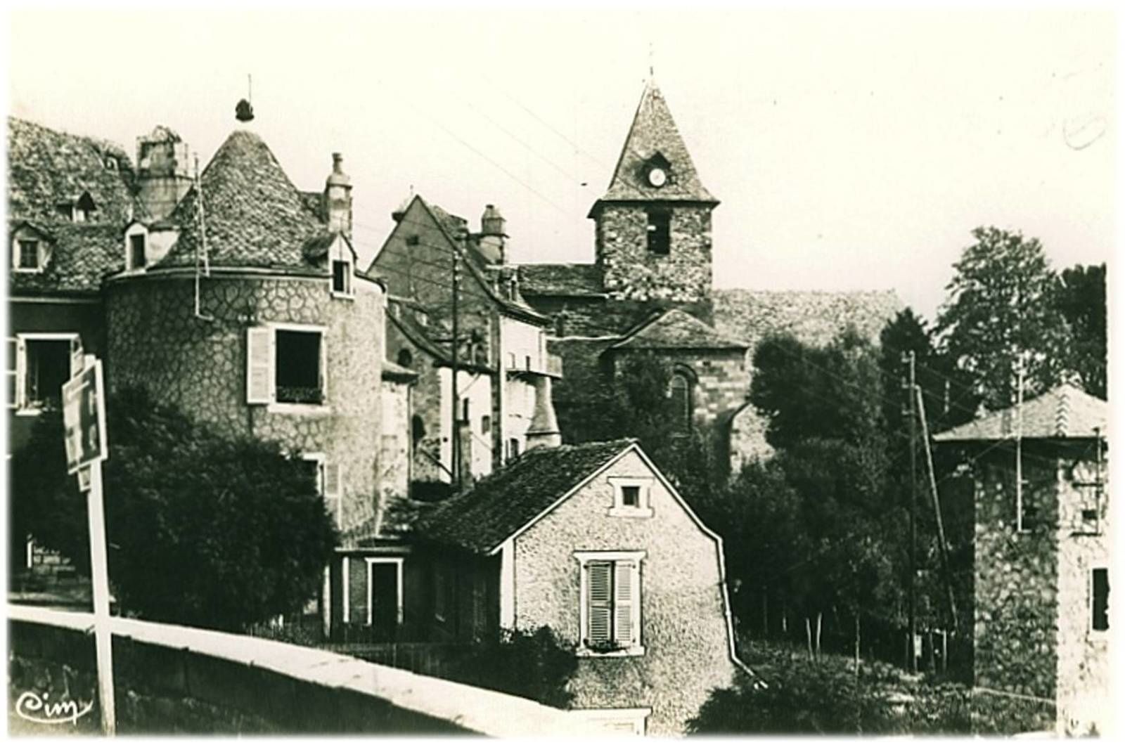 Mur de Barrez