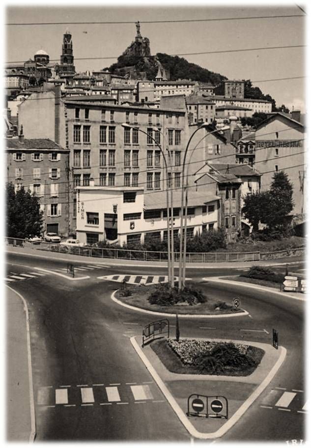 Le Puy en Velay des années 60 en 60 photos