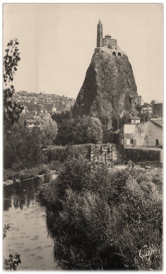 Le Puy en Velay des années 60 en 60 photos