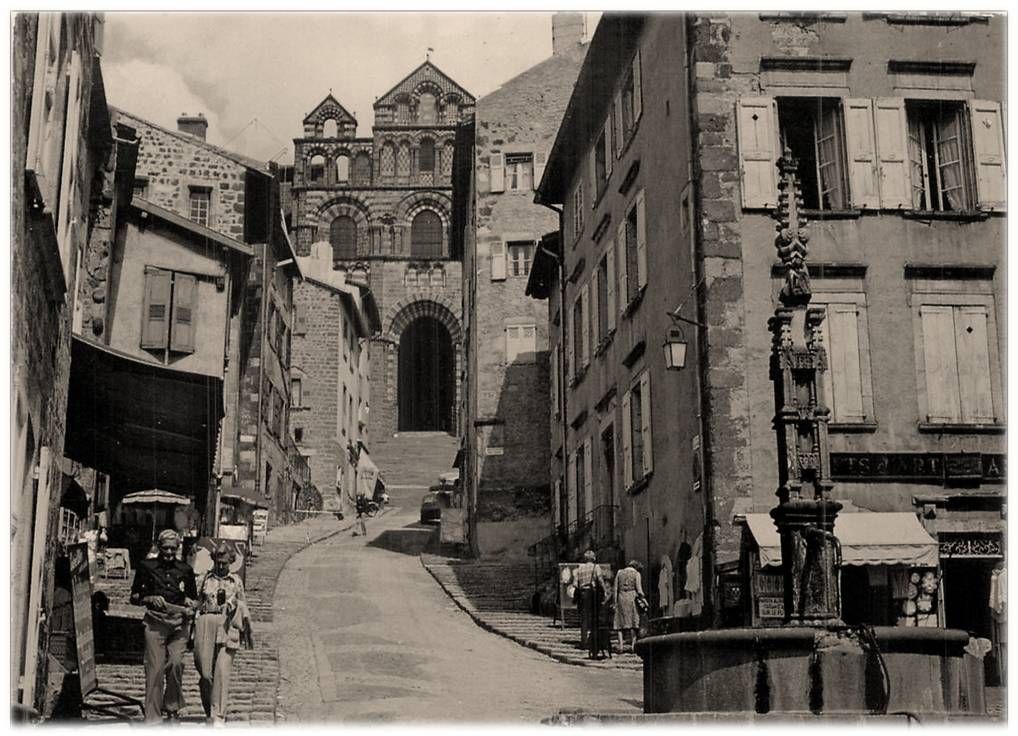 Le Puy en Velay des années 60 en 60 photos