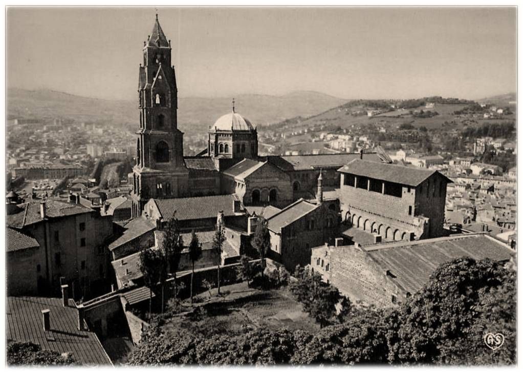 Le Puy en Velay des années 60 en 60 photos