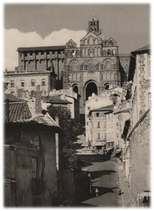 Le Puy en Velay des années 60 en 60 photos