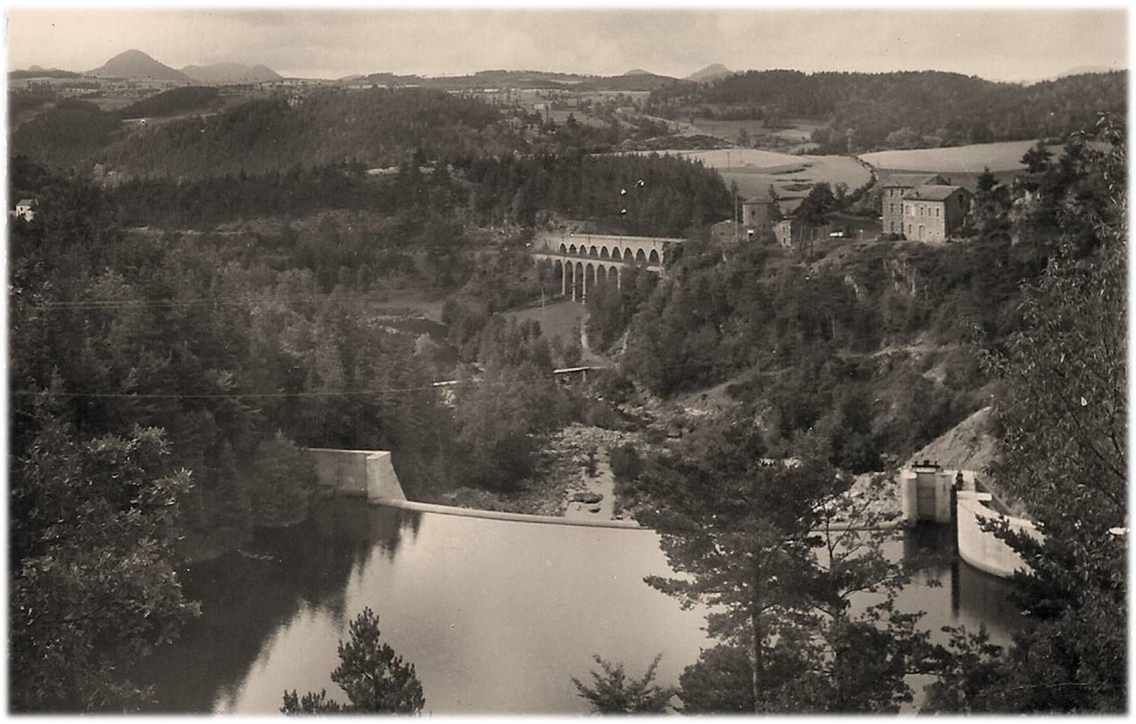 Yssingeaux des années 60 en 60 images