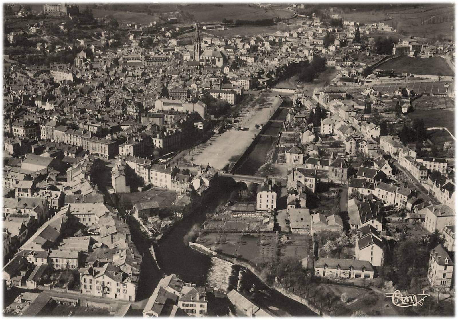 Aurillac aux années 60 en 60 images