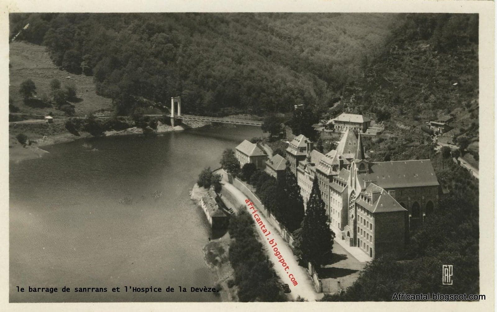 Un blog de l'Auvergne de Vincent:   Africantal