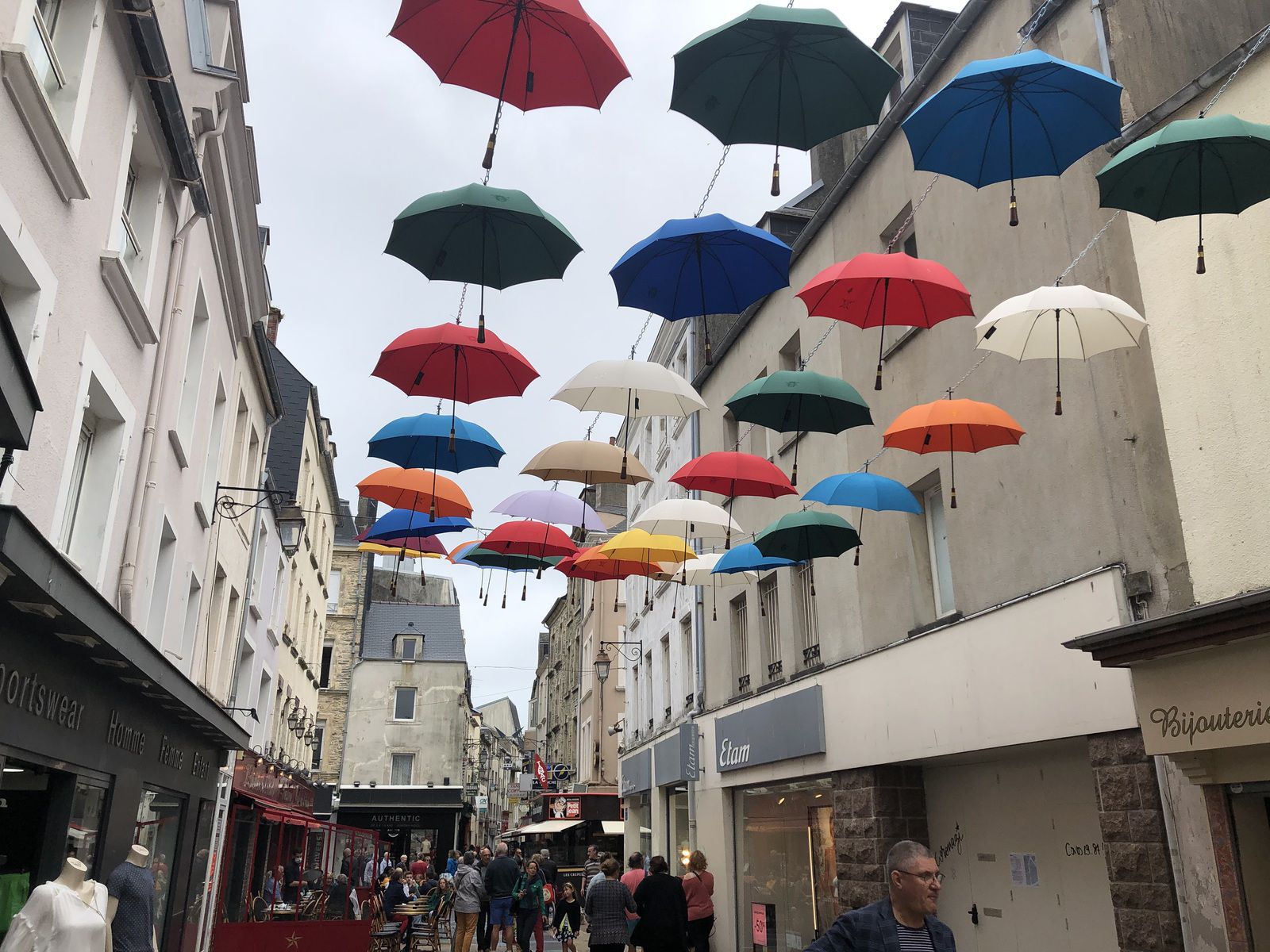 Cherbourg...et les Parapluies. - Carnets de r@ndos et de voy@ges...