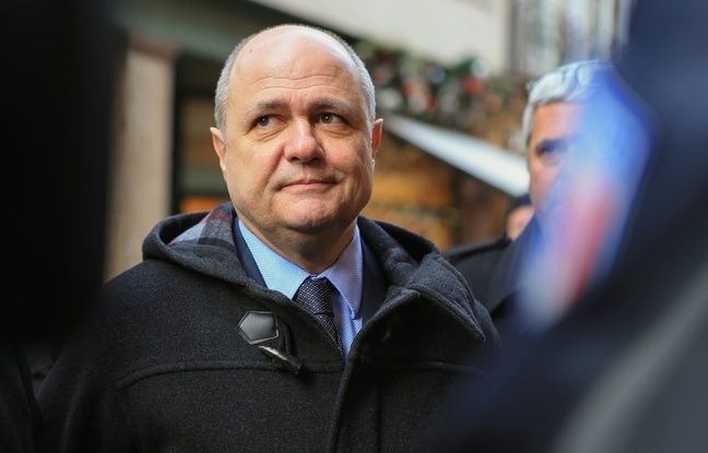 Les 24 contrats des filles de Bruno Le Roux à l'Assemblée. (20 minutes)