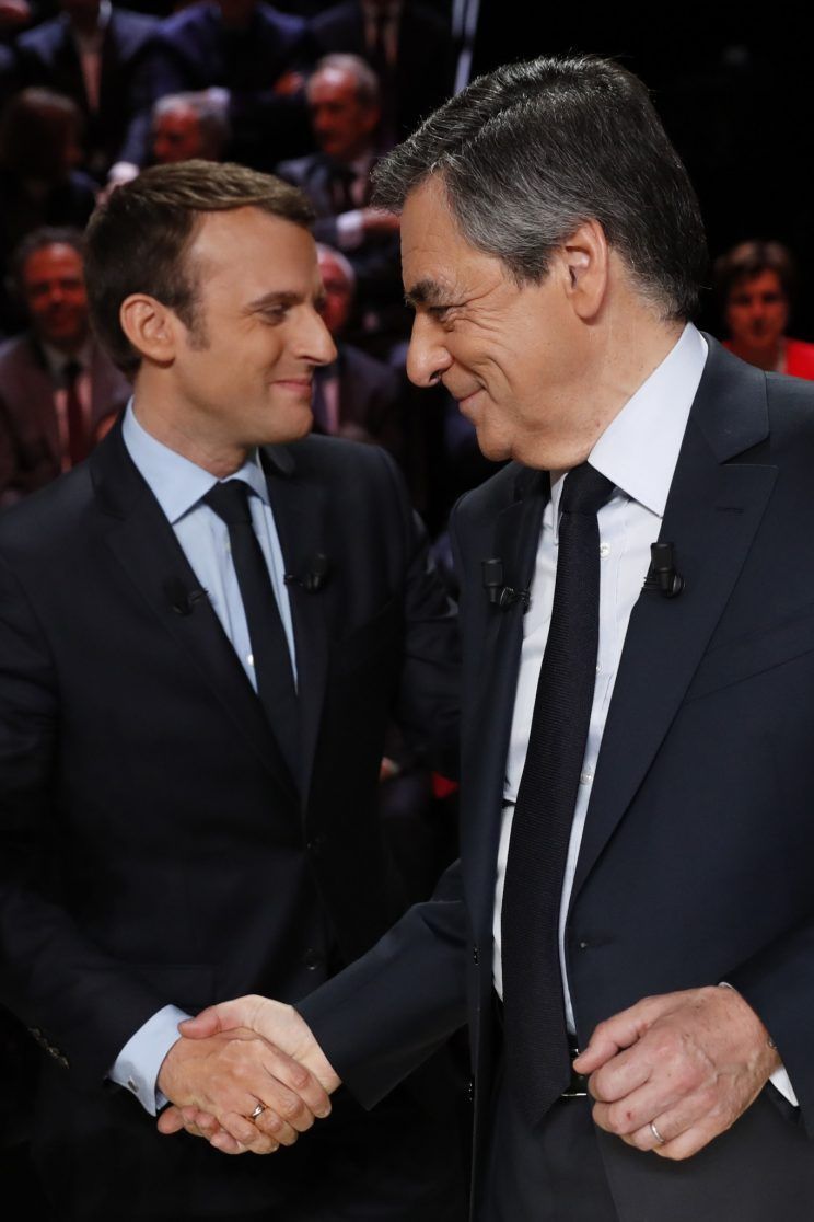 Fillon surnomme Macron &quot;Emmanuel Hollande&quot; et ce dernier en retour le nomme &quot;François Balkany&quot;