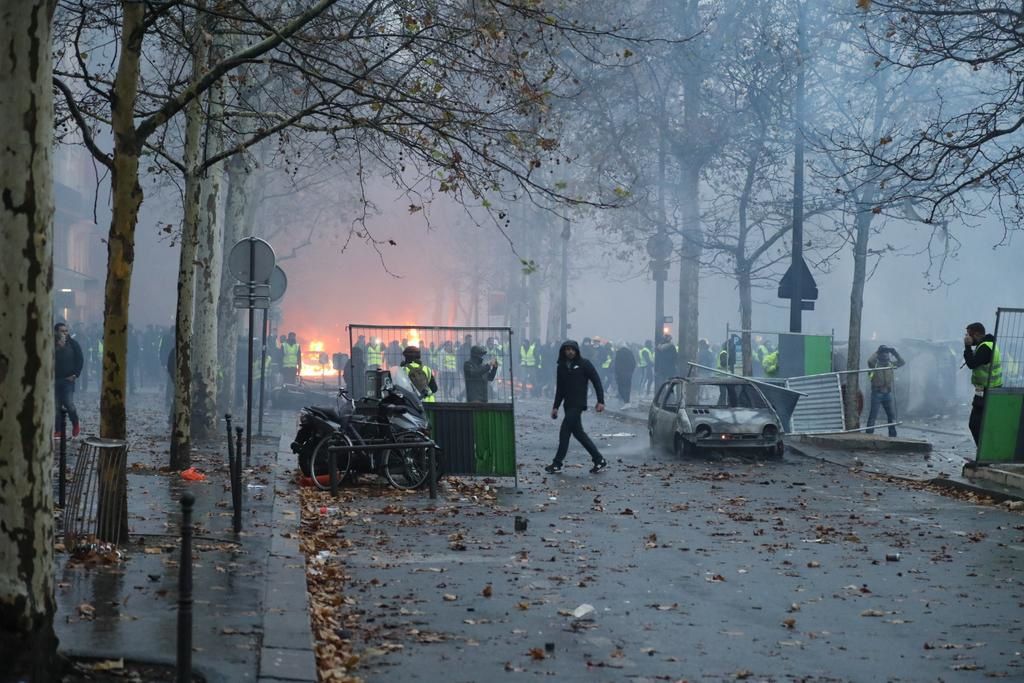 Direct. &quot;Gilets jaunes&quot;. Acte 3. 136000 manifestants en France, 133 blessés, 436 interpellations, 378 gardes à vue [Photos, Vidéos]