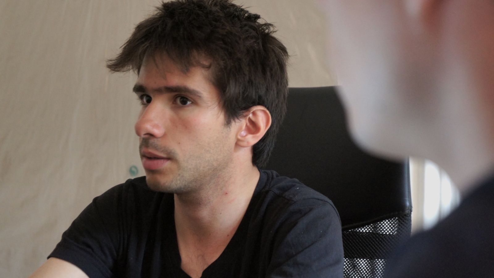 Suite aux critiques contre son livre "Crépuscule", Branco annule toutes ses rencontres