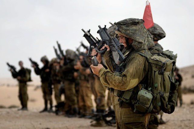 [Vidéo] Une puissante explosion secoue une base militaire israélienne près de Tel-Aviv (Sputniknews)