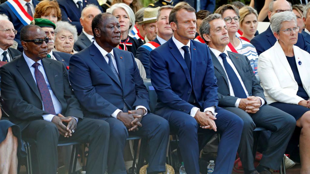 Françafrique. Les &quot;chefs de guerre&quot; Sarkozy et Macron célèbrent la libération de la Provence par les tirailleurs africains avec le président Ouattara installé par l'armée française