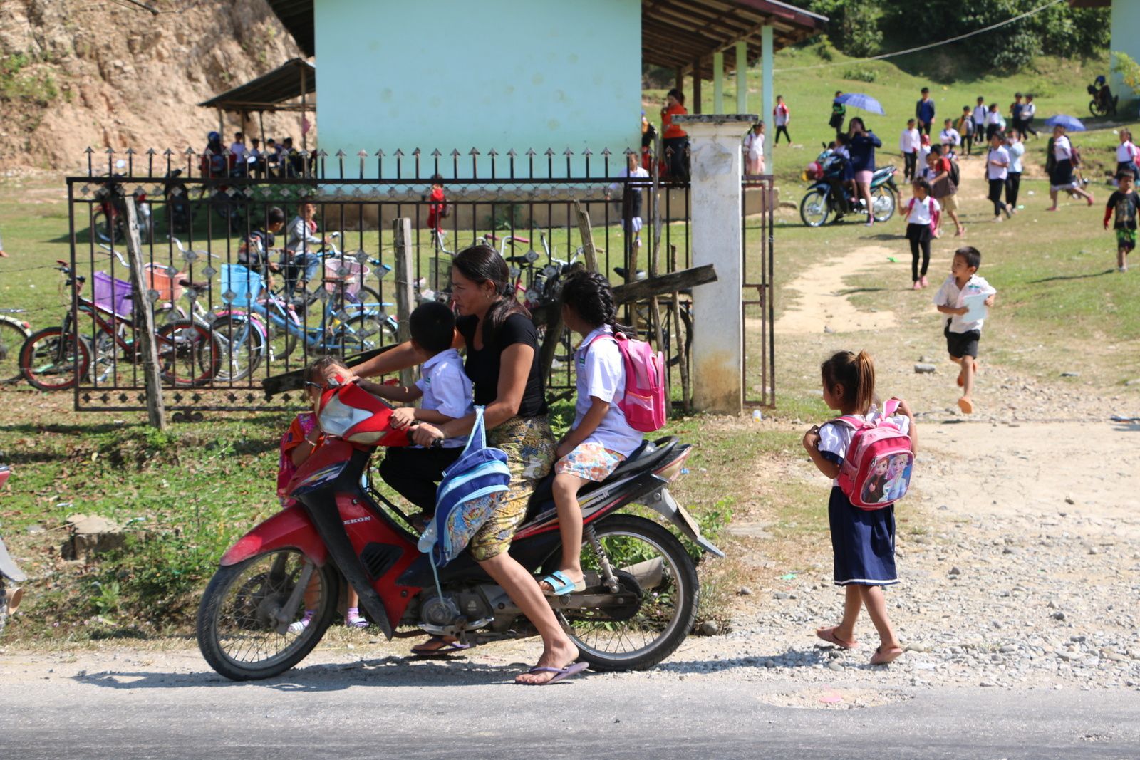 De Hanoï (Vietnam) à Ventiane (Laos) à vélo. 