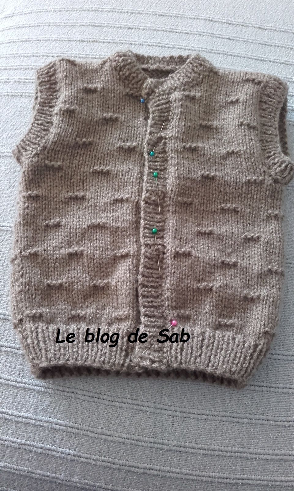 tricoter gilet sans manche bebe