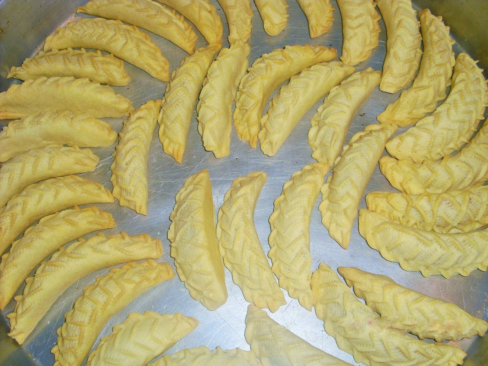 cornes de gazelle aux amandes - Les mille et un délices de lilihal