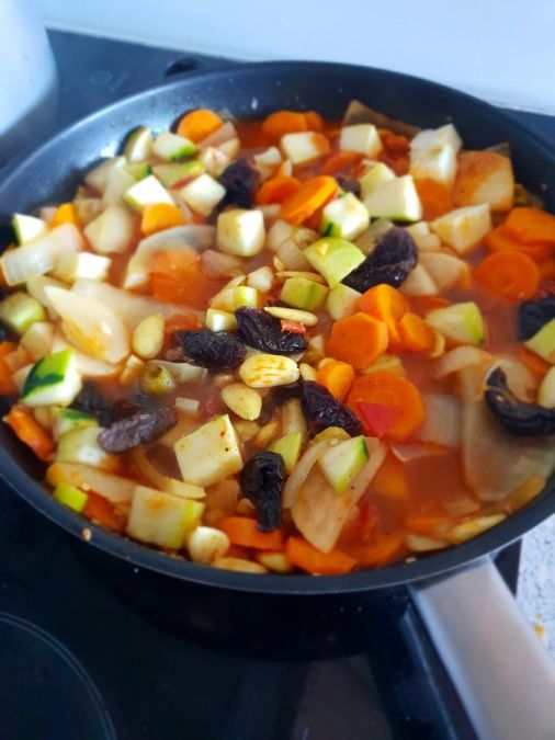 tajine pruneaux-amandes