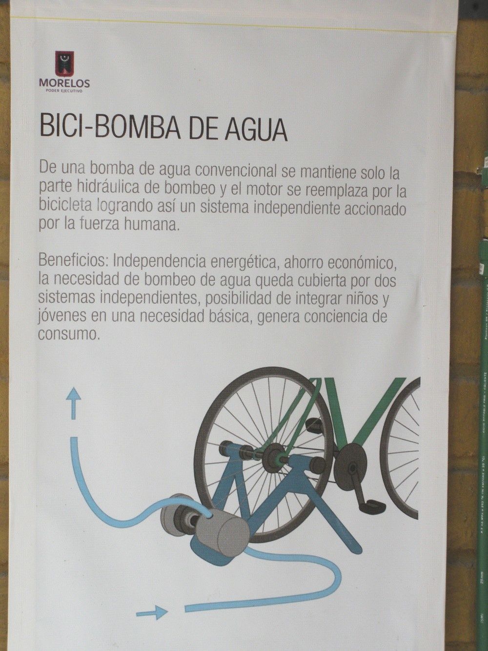 Il ne vous reste plus qu'à traduire ce panneau exposé, parmi d'autres solutions écologique, au parc écologique de Cuernavaca
