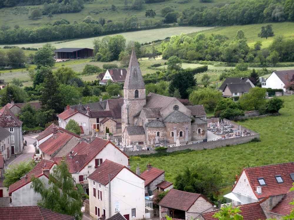 Féérique, le château de la Rochepot en Bourgogne