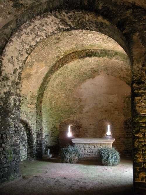 Toujours bien vivant, le château médiéval de Berzé le Châtel
