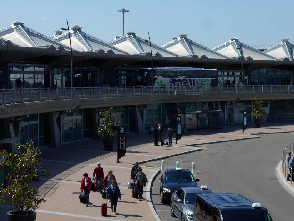 Publié sur Overblog : Lyon Saint-Exupéry : un grand aéroport moderne à dimension restant humaine