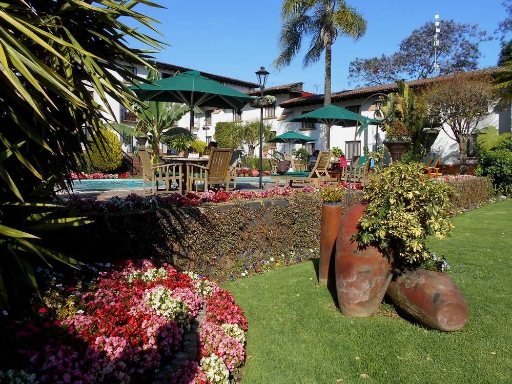 Artisanat religieux à la Mansion del Cupatitzio