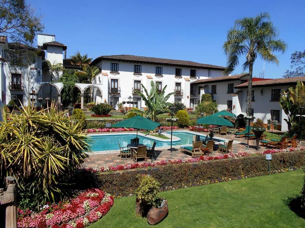 Artisanat religieux à la Mansion del Cupatitzio