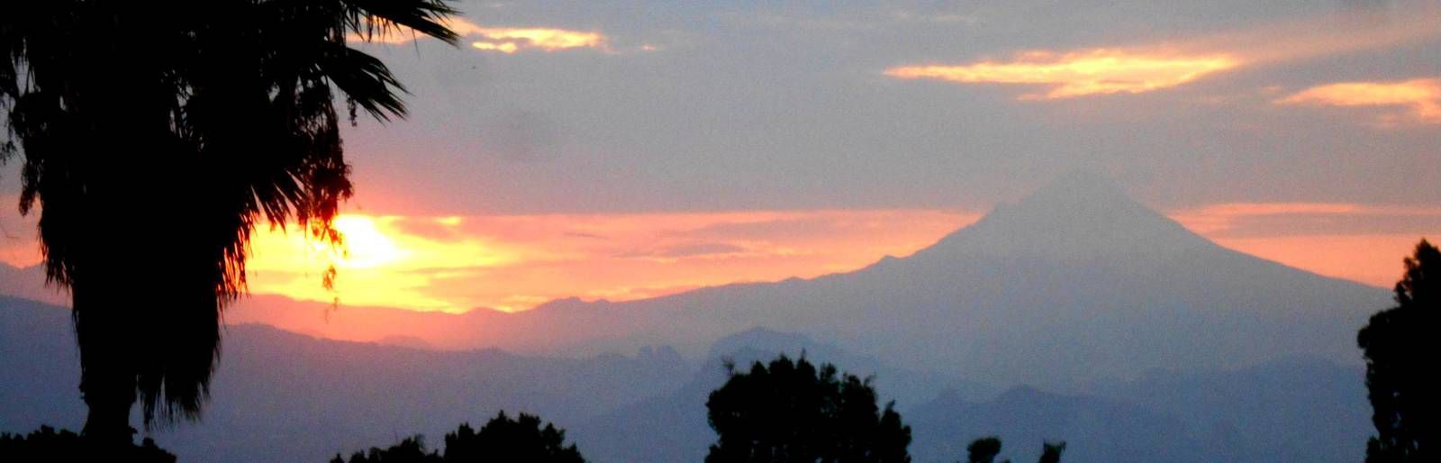 Popocatepetl entre ombre et lumière