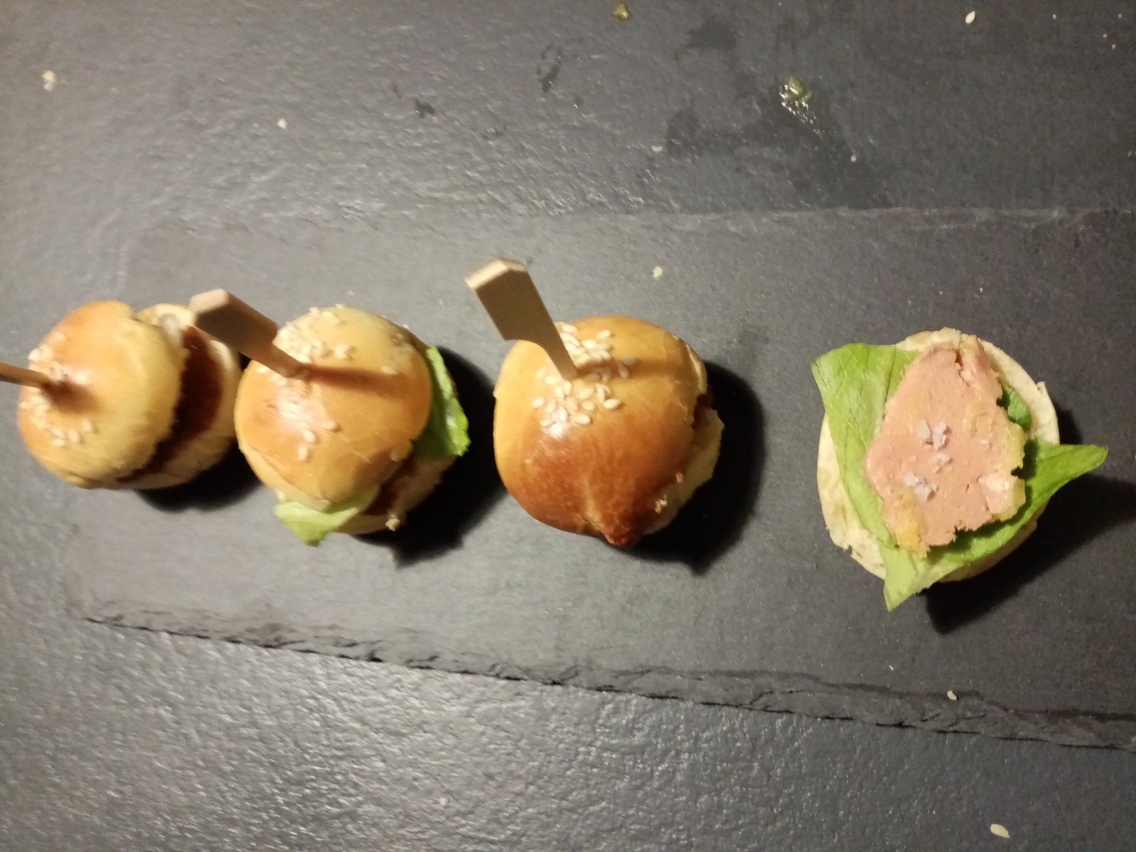 Petits burgers apéro au foie gras