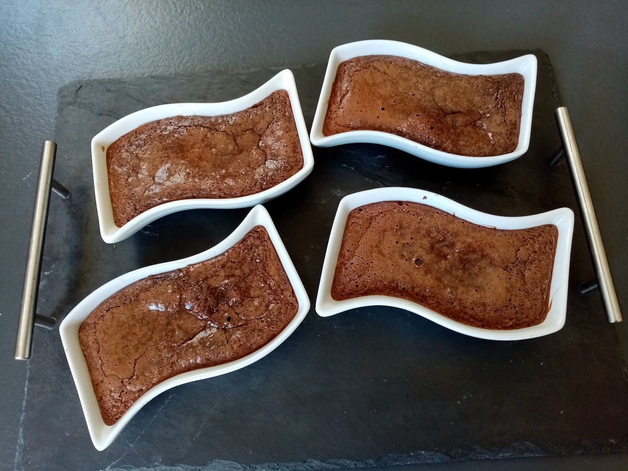 Biscuit Coulant Au Chocolat De Cyril Lignac Dans Tous En Cuisine Mes Meilleures Recettes Faciles Biscuit Coulant Au Chocolat De Cyril Lignac Dans Tous En Cuisine Mes Meilleures Recettes Faciles