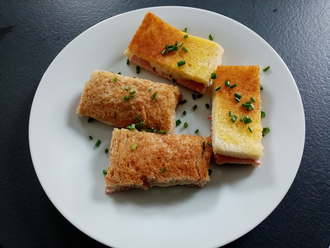 croque-monsieur croustillant à la poêle de Cyril Lignac dans tous en  cuisine - Mes Meilleures Recettes Faciles