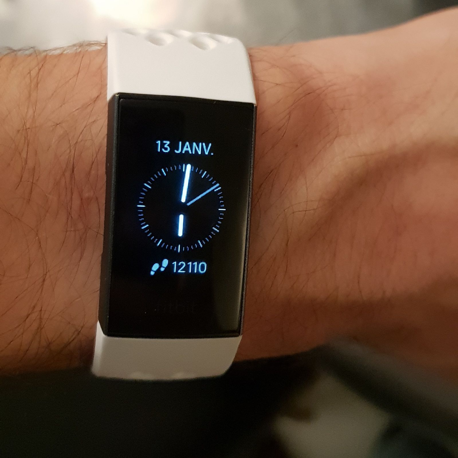 Test Fitbit Charge 3 un bracelet d'activité complet ! - Runner Life