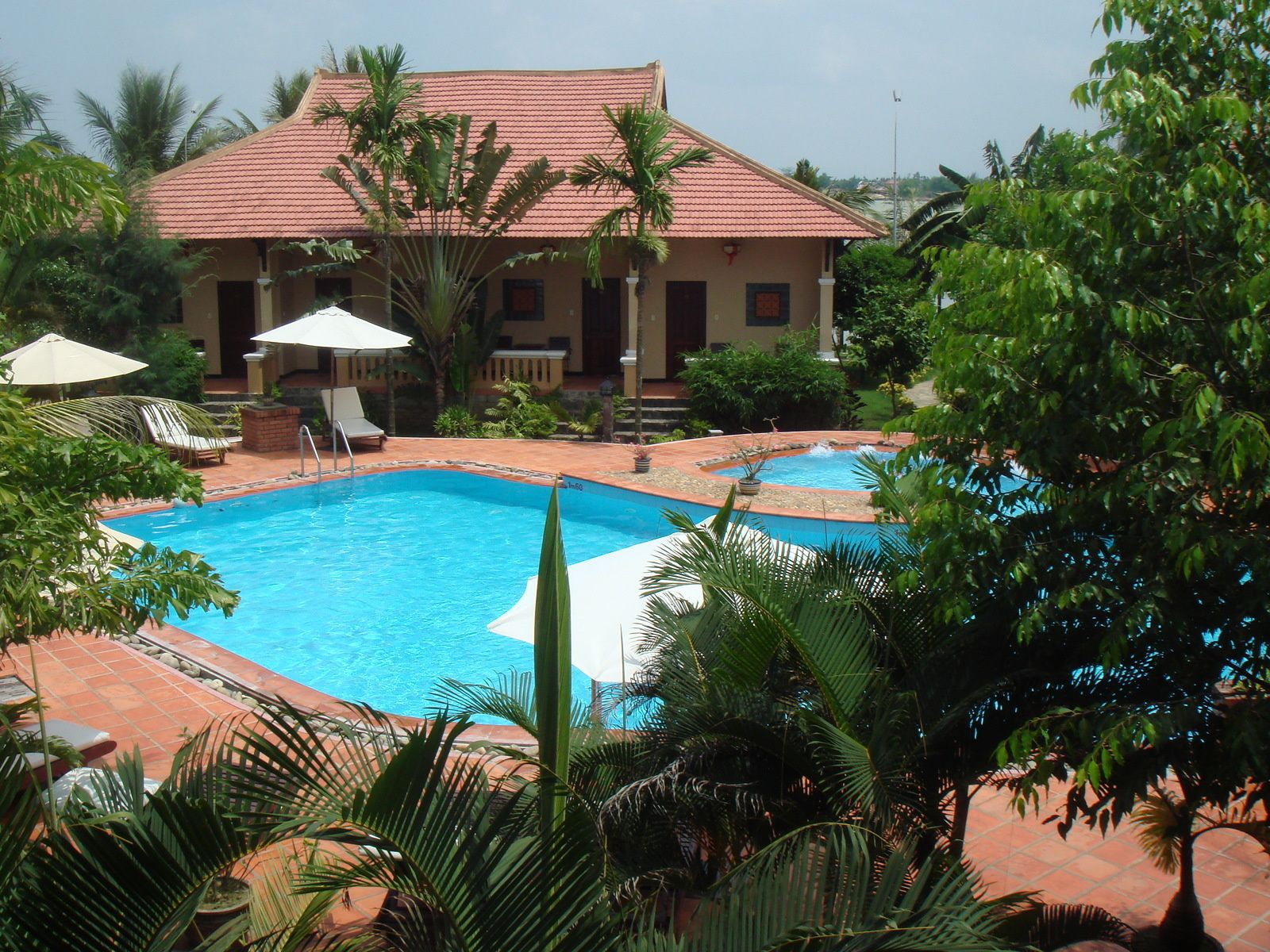 Hotel et piscine à Hoi An