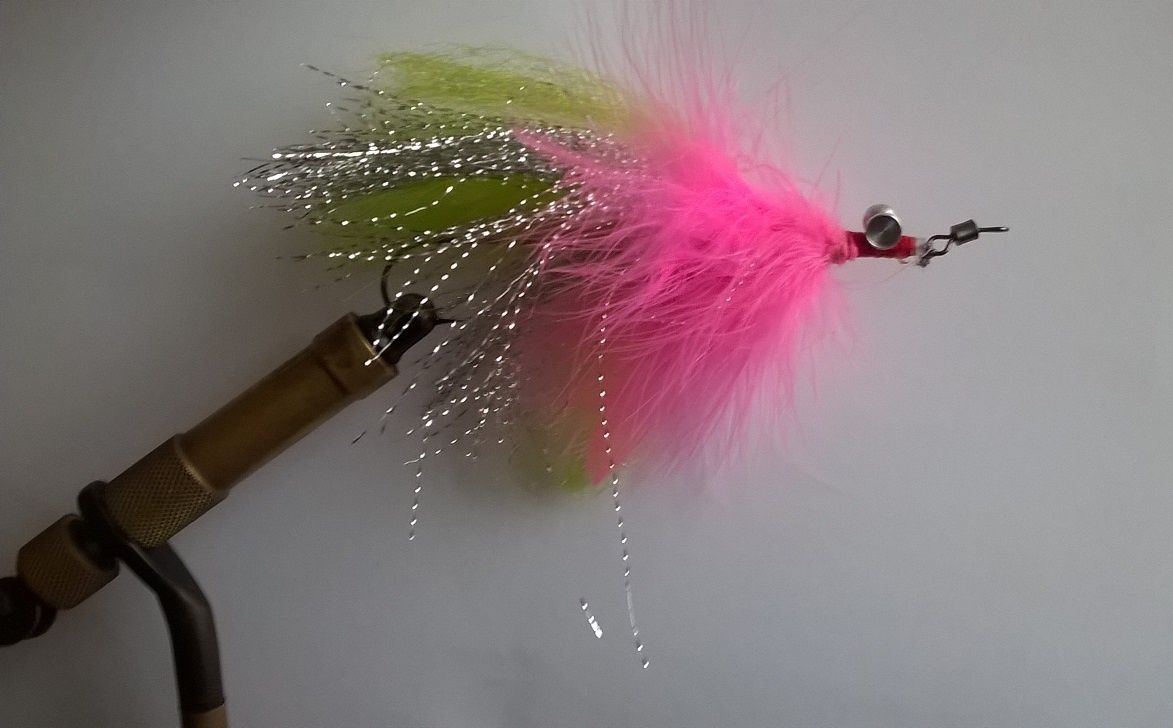Quelques sessions pike ply en float-tube !!!!