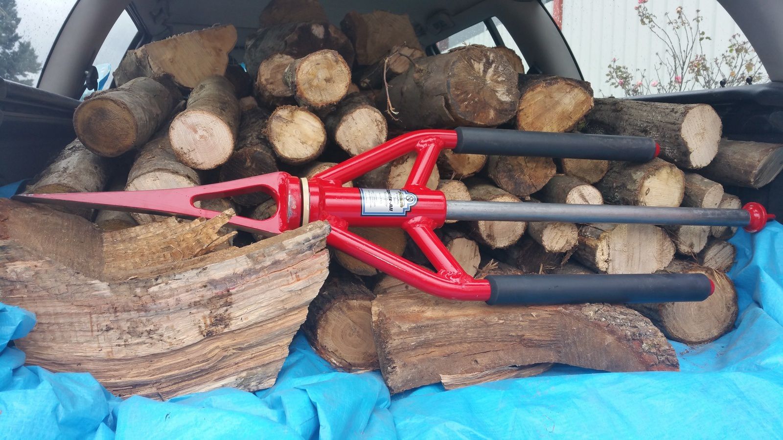 Pour Fendre les Buches de Bois : voici la Révolution avec le SPLITZ-ALL de chez Good N Useful