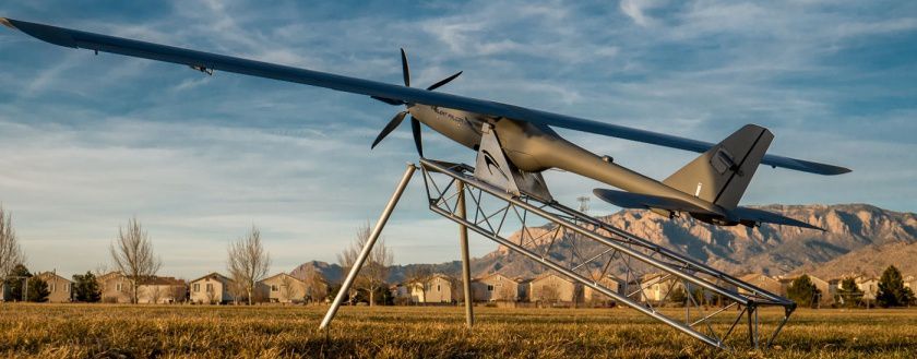 Le drone Silent Falcon, choisi par la DARPA pour son expérimentation. (© Silent Falcon UAS)