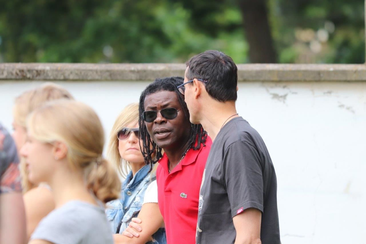 Honneur aux vaincus...