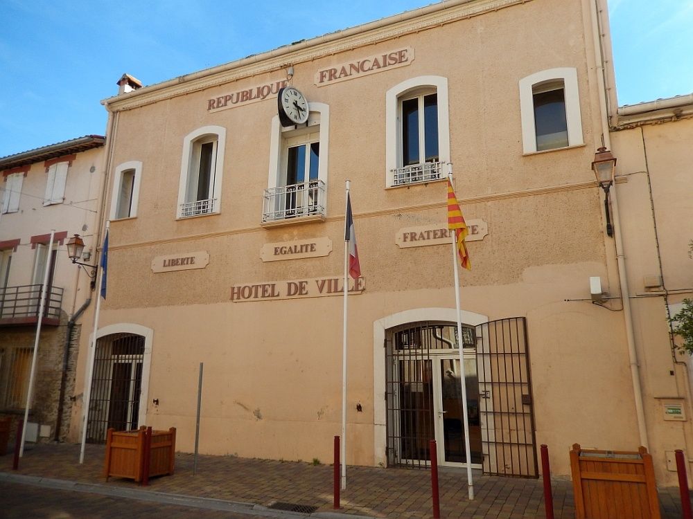 Saint Genis des Fontaines villages et villes de France