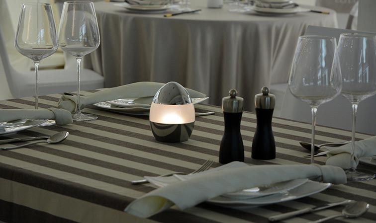 Lampe sans fil rechargeable pour vos tables de restaurant - MIDLIGHTSUN