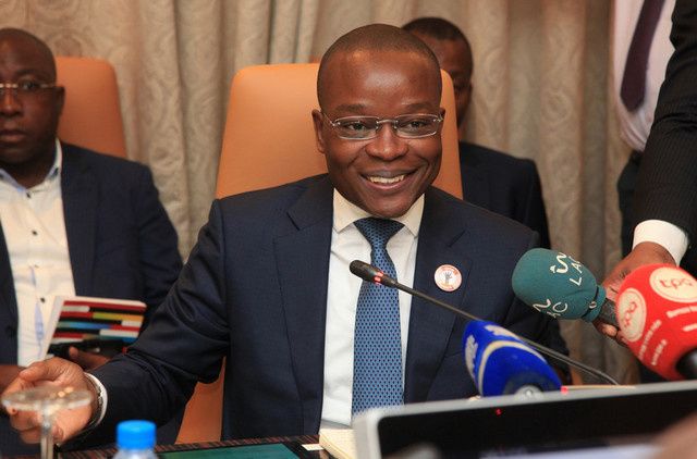 Adao de Almeida, Ministro angoleño de Administración Territorial.- El Muni.