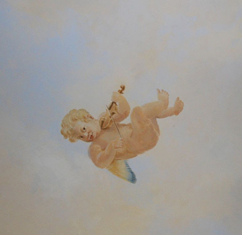 ange musicien sur plafond peint