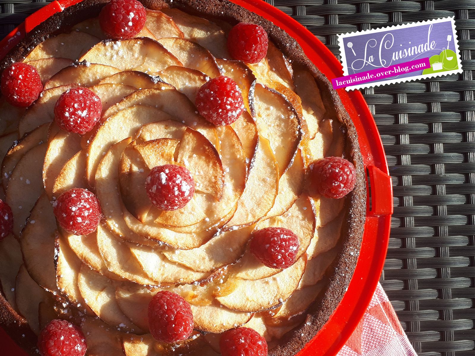 Gateau A La Pomme Et A La Framboise La Cuisinade