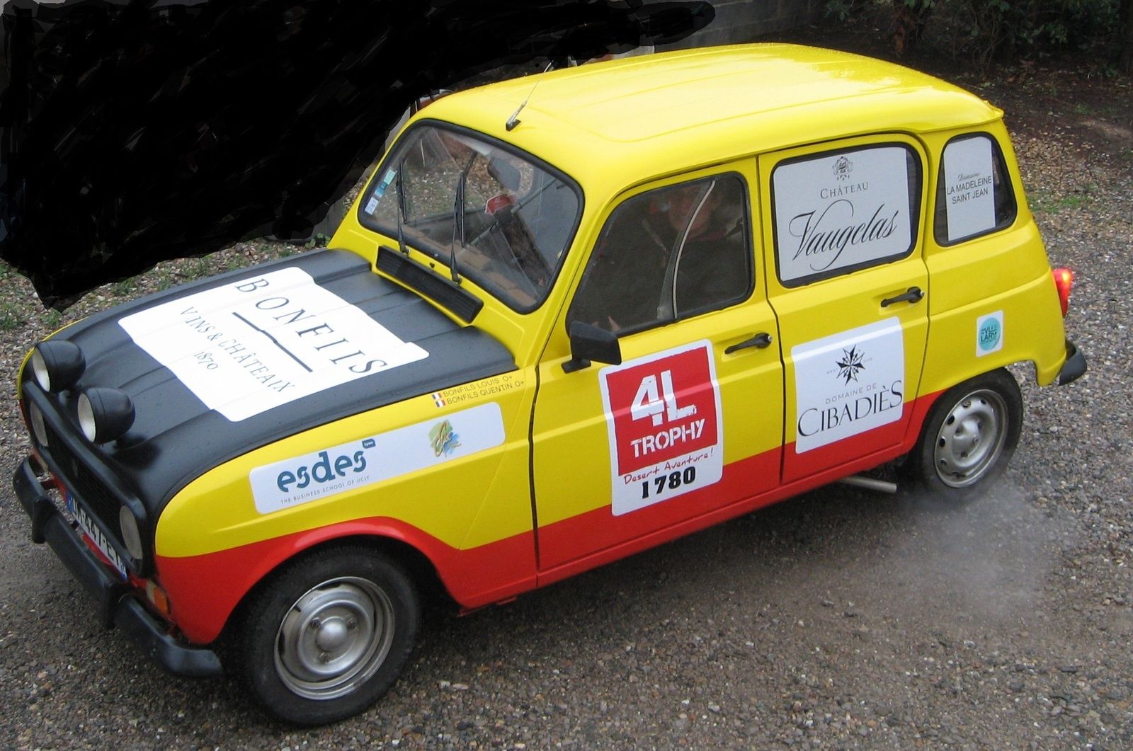 Départ du rallyeraid 4L Trophy Cers. Mon village