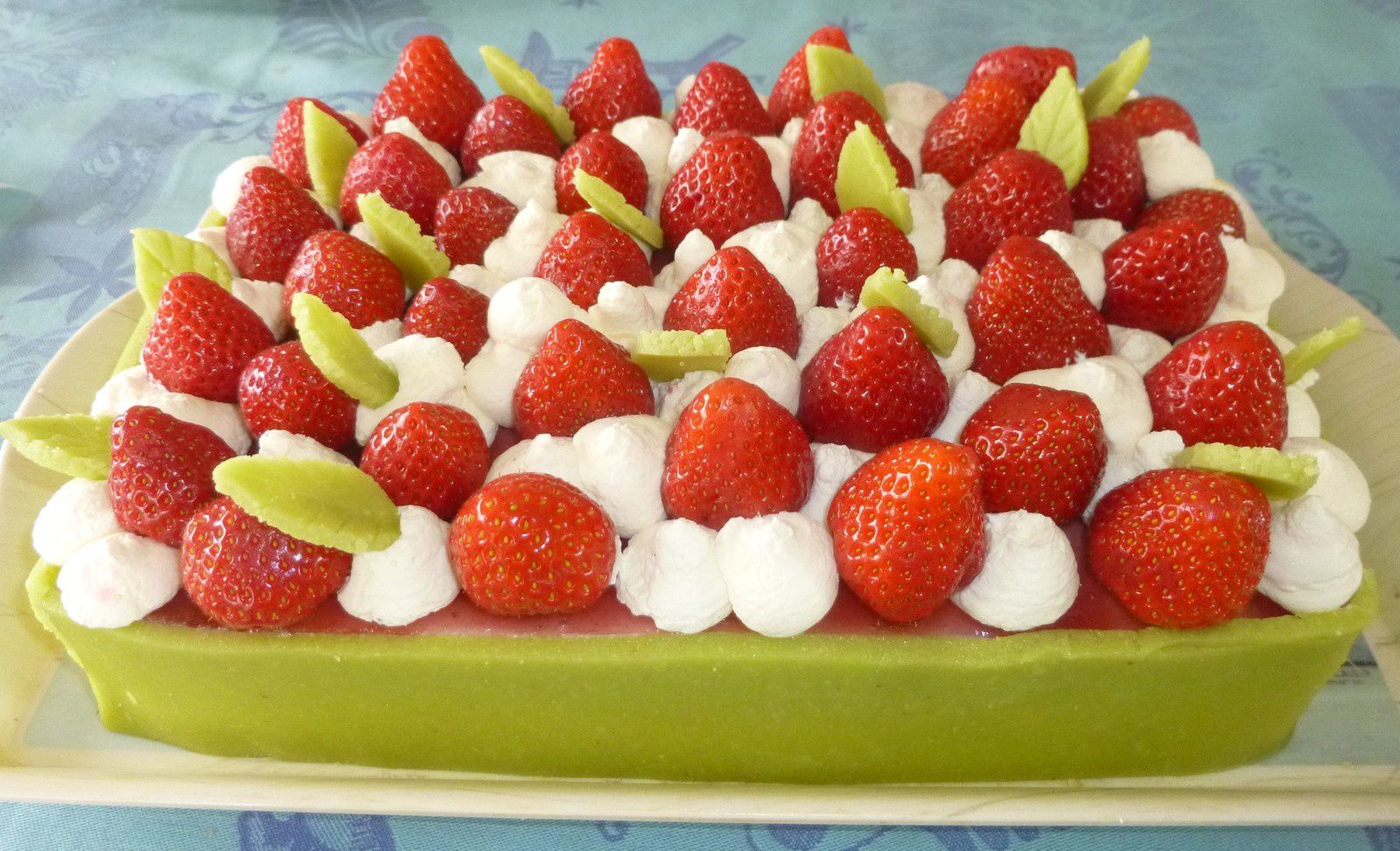 Gâteau entremet fraîcheur aux fraises