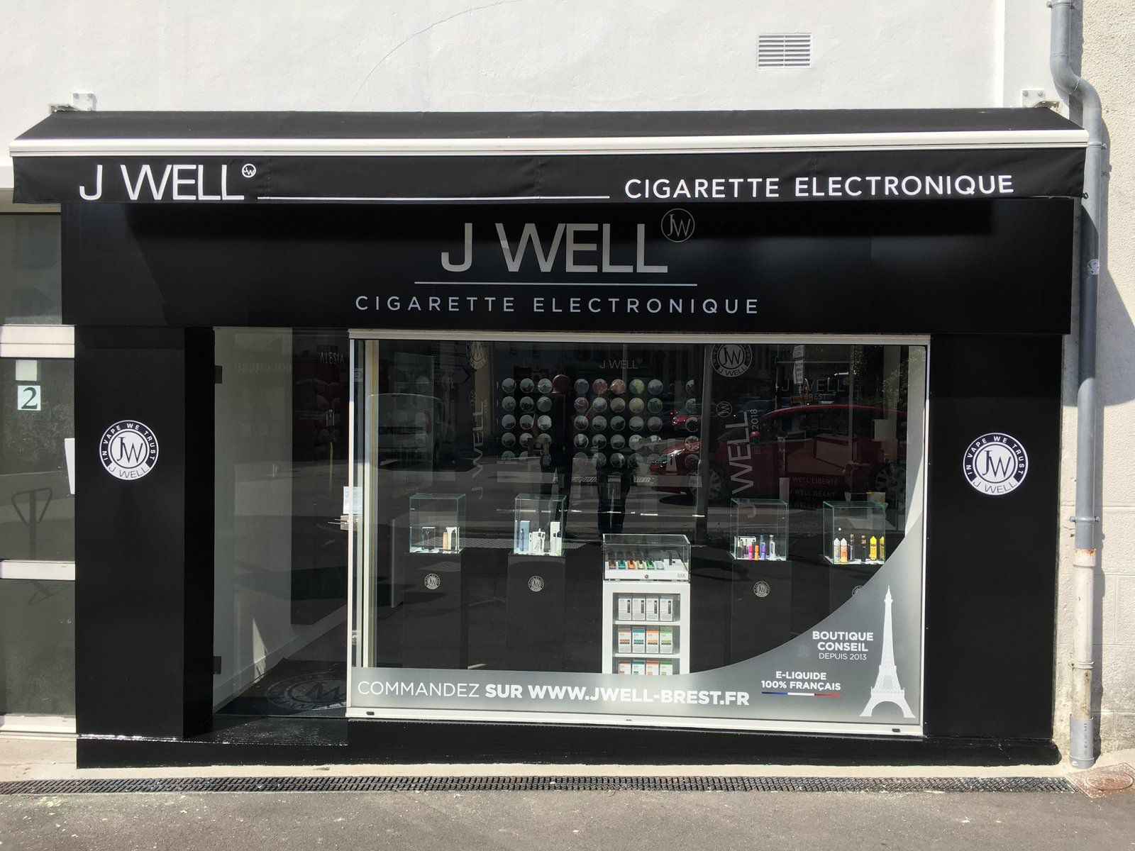 Les boutiques J WELL Brest de cigarettes lectroniques Journal