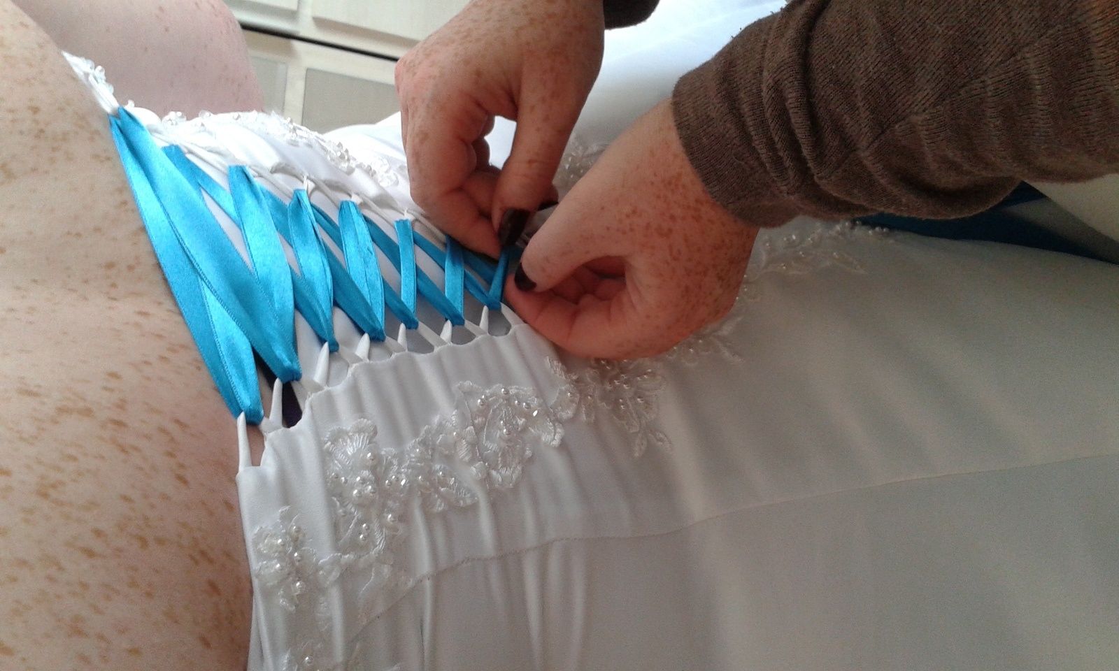 robe de mariée personnalisée bleu turquoise 1 brin 2 folie