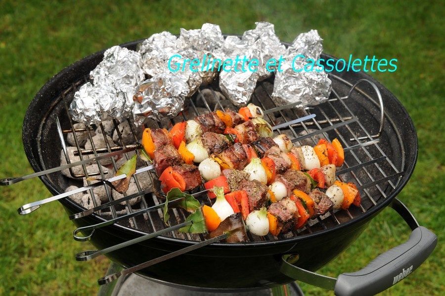 Brochettes de Magret de Canard au Weber - Grelinette et Cassolettes