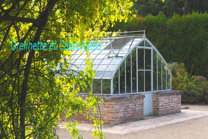 Les Serres du Potager Classé de Saint Jean de Beauregard - Grelinette et  Cassolettes