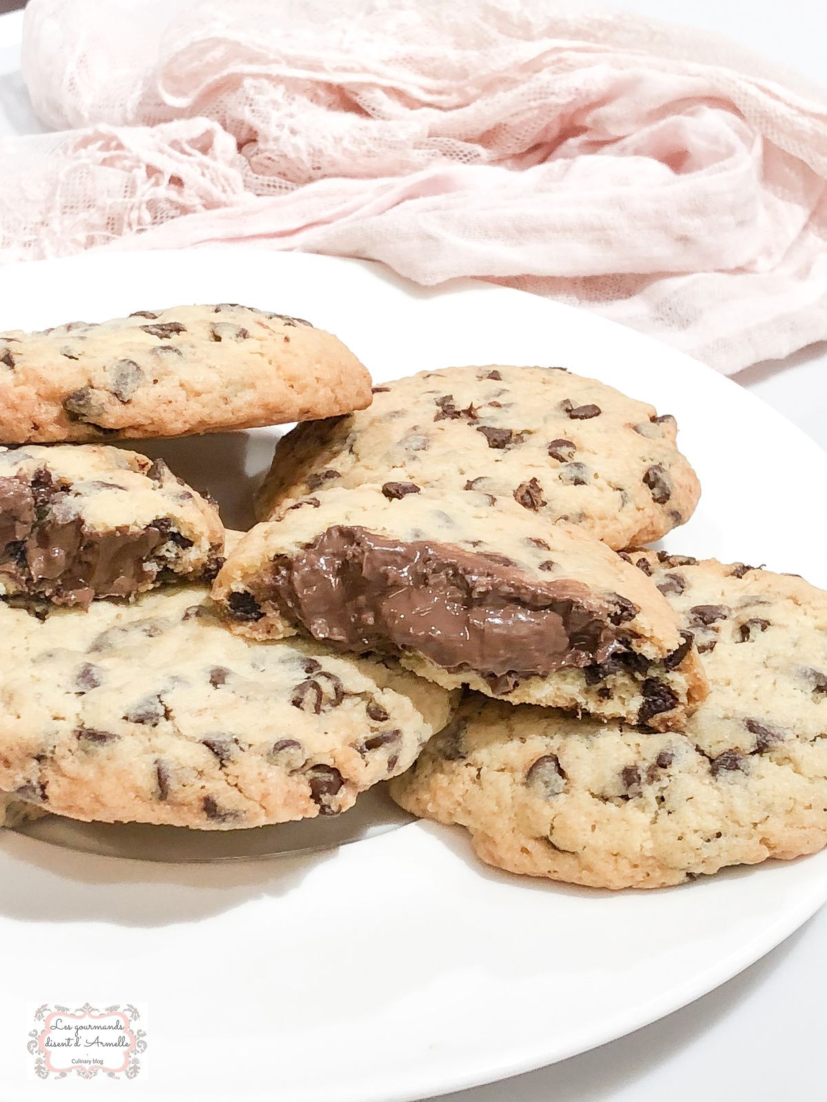 Cookies aux pépites de chocolat fourrés au Nutella @ Les Gourmands {disent} d'Armelle