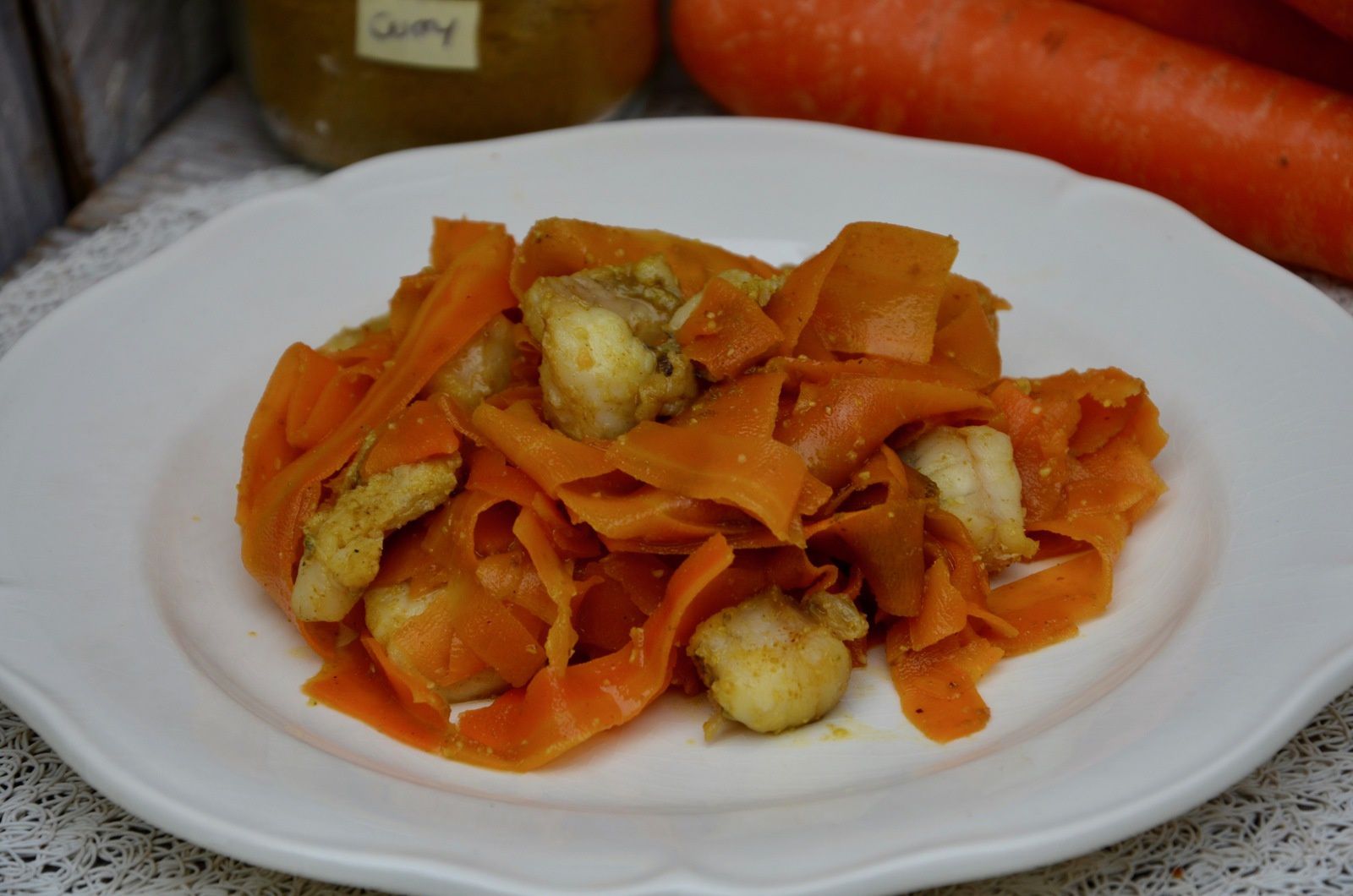Wok de lotte et carottes au curry - La p'tite cuisine de Pauline